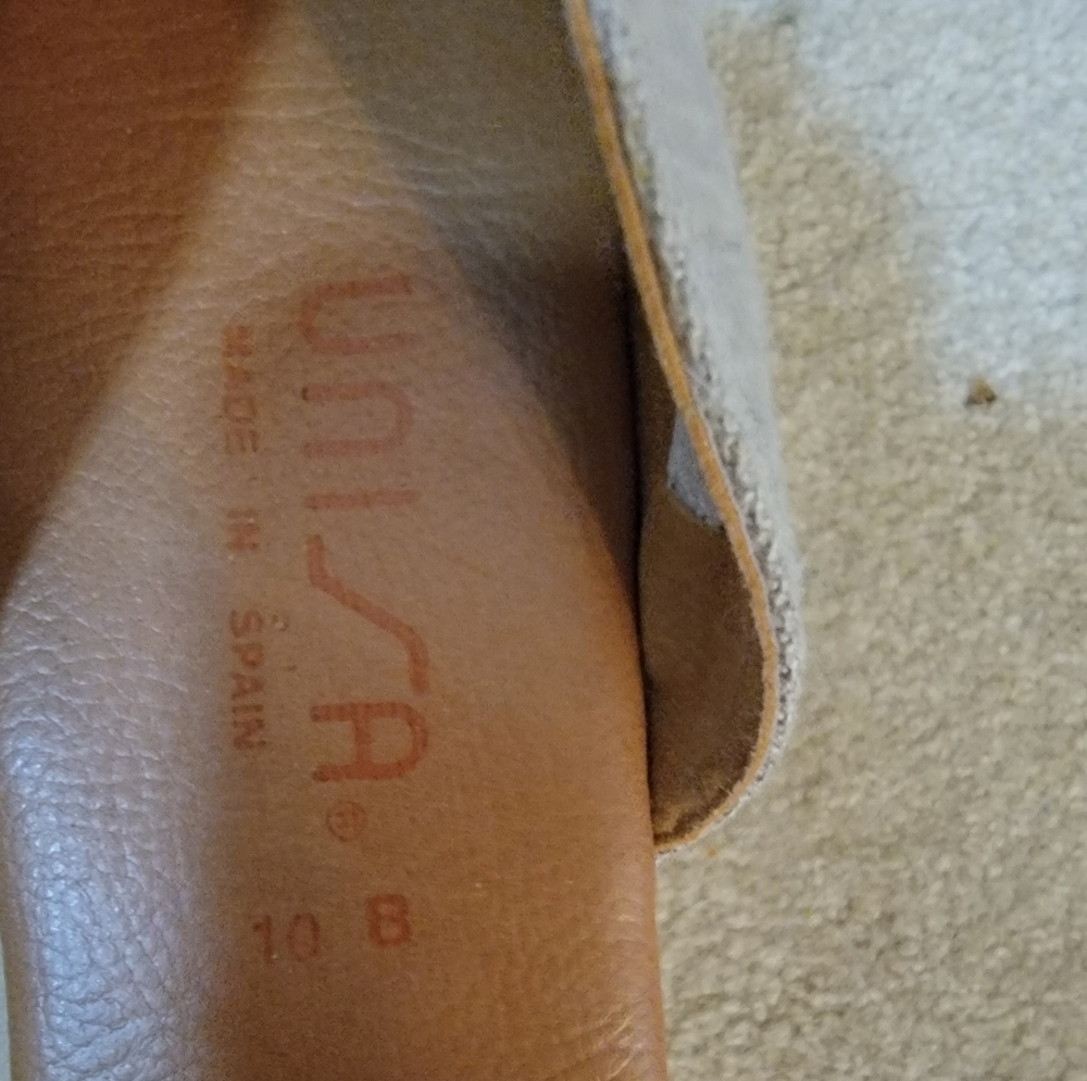Unisa Women's Tan Linen Slip-On Shoes Size 10 Excellent Used Condition - Picture 2 of 5